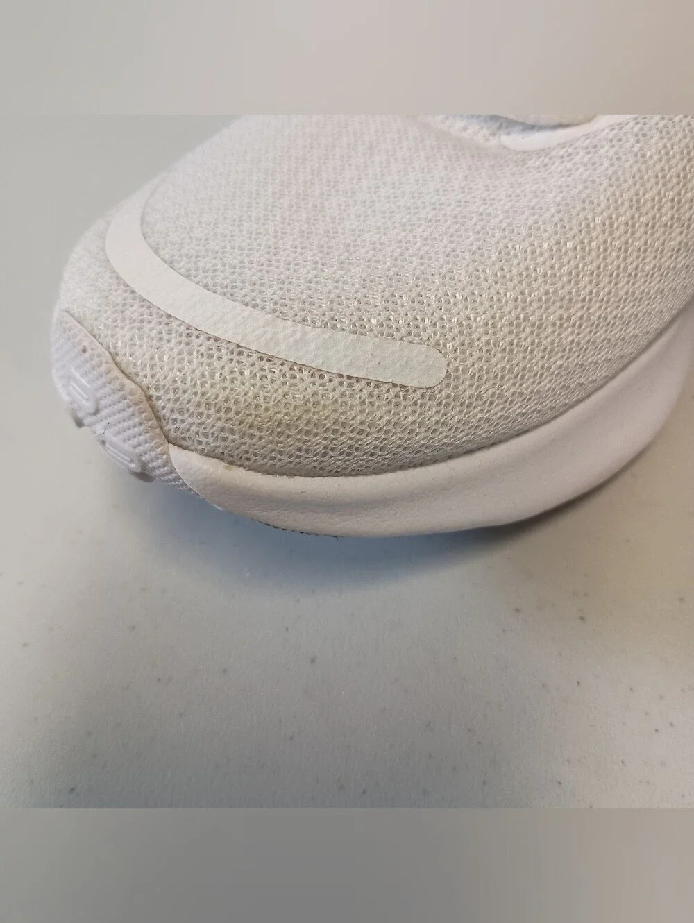 Nike Revolution 7 Running Shoes Womens Size 7.5 White Road Comfort Sneakers
